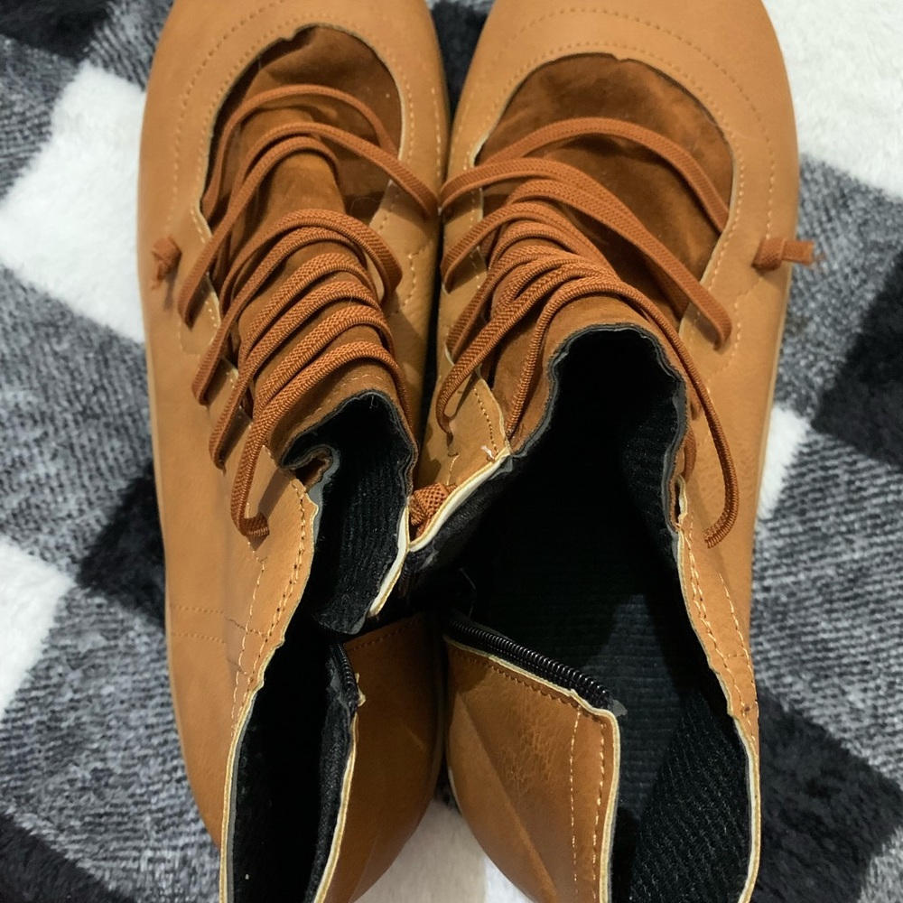 Ankle boots,waterproof cute comfy! Size 9.5 - Picture 4 of 5